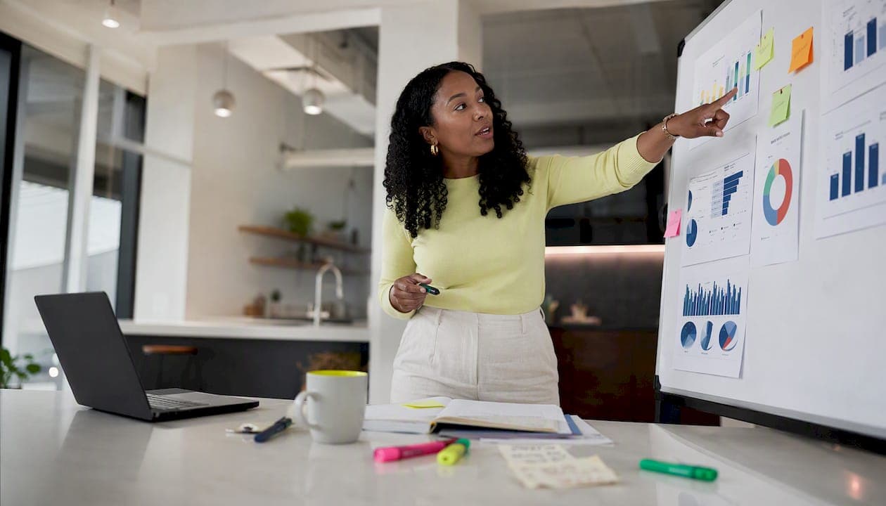ABM vs Demand Gen: Which Motion Wins for B2B Growth